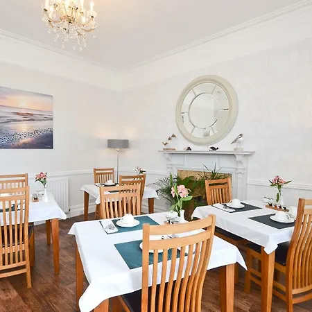 Elmsdale Gasthuis 3*